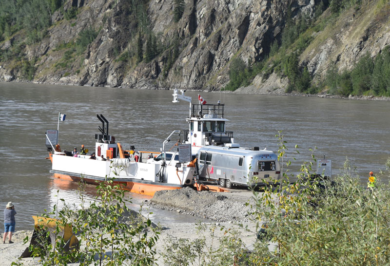 0726-yukon-river-ferry-0789