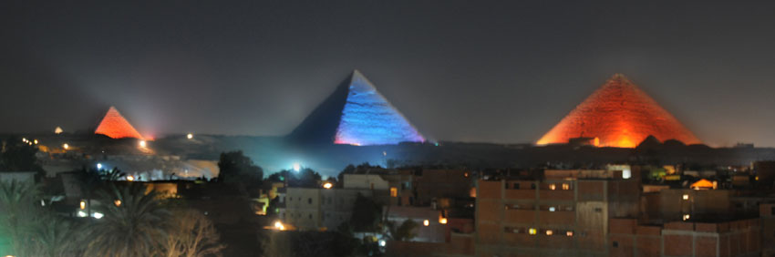the-pyramids-of-giza#E068DB