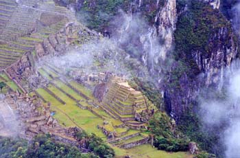 climbing-the-huayna-#E068D6